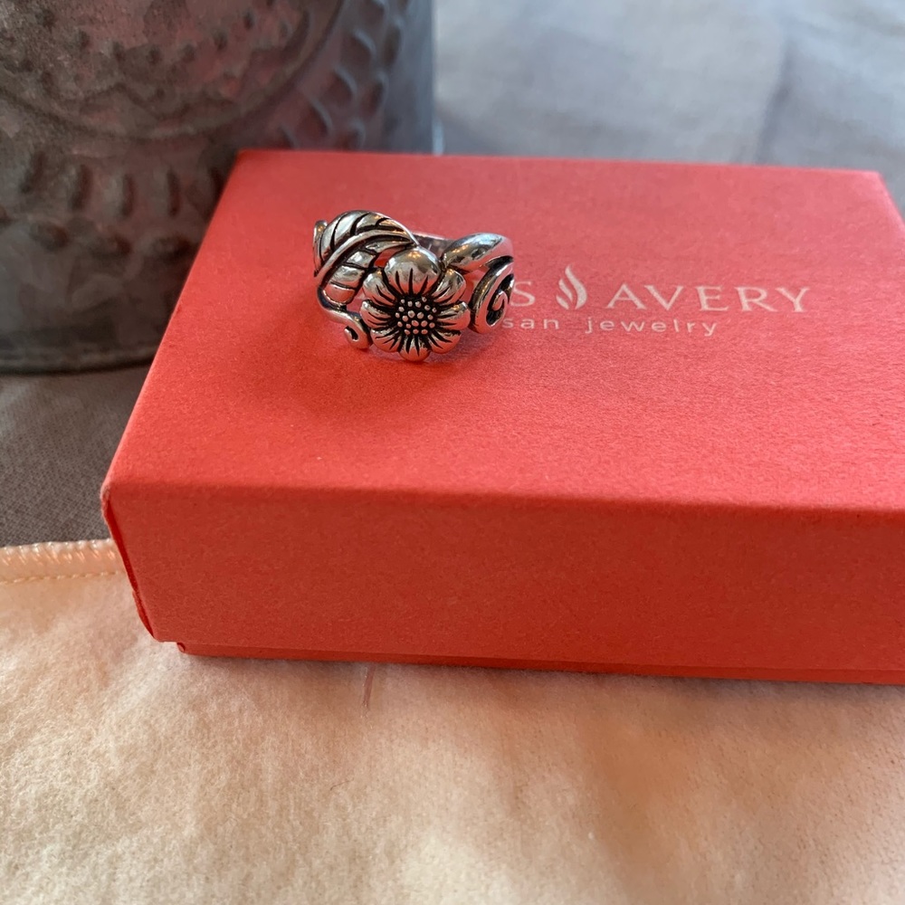 Sunflower ring